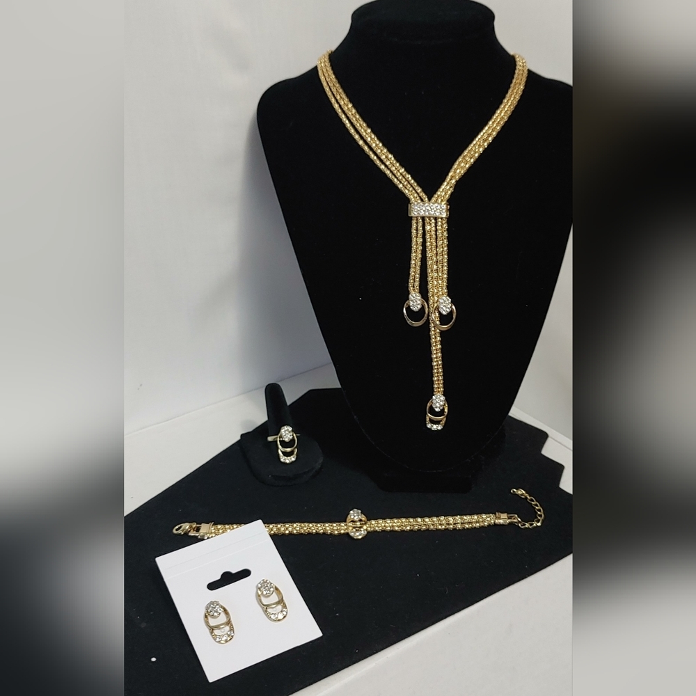Pretty Costume Jewellery Set  4pc